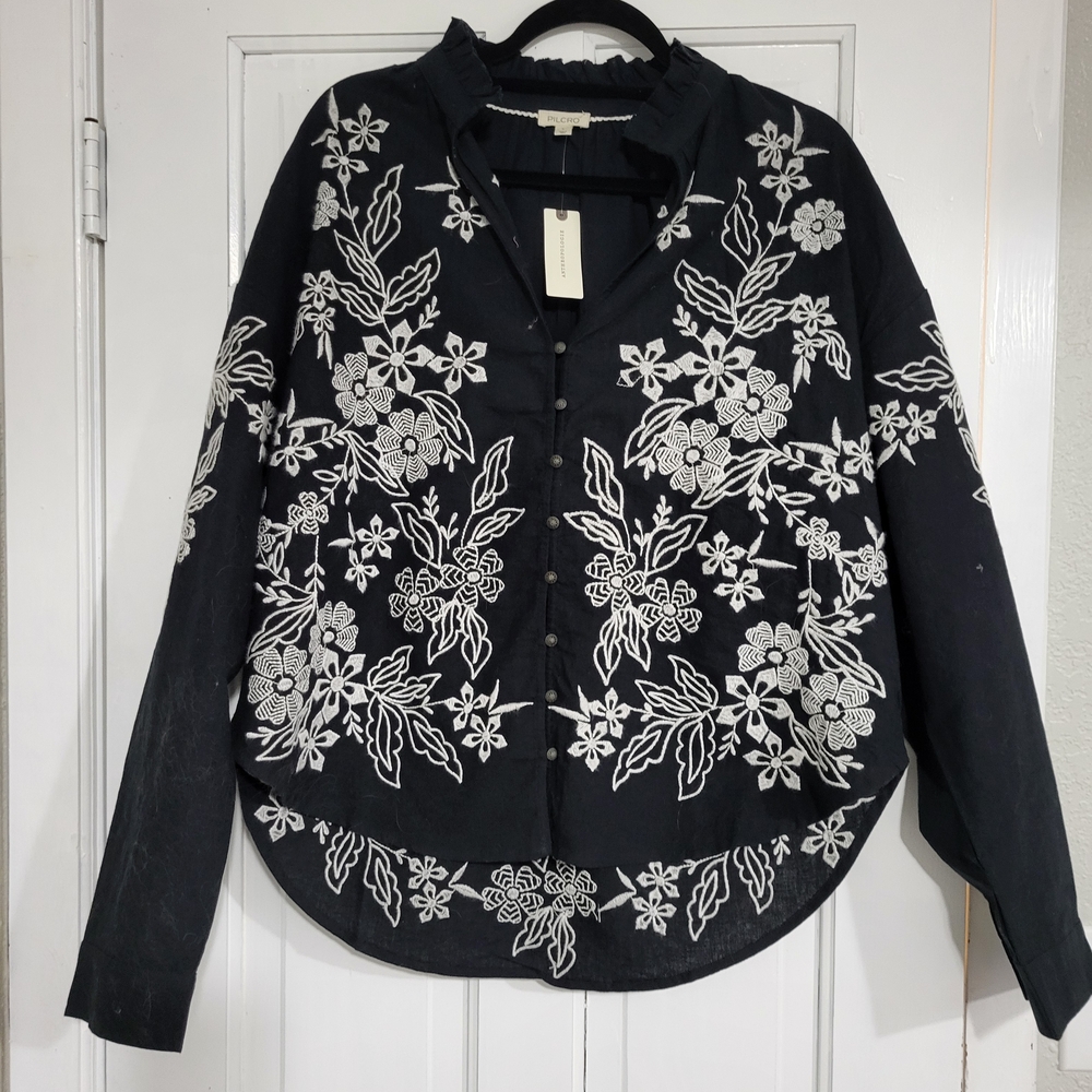 NWT Anthropologie Floral Embroidered Black Blouse